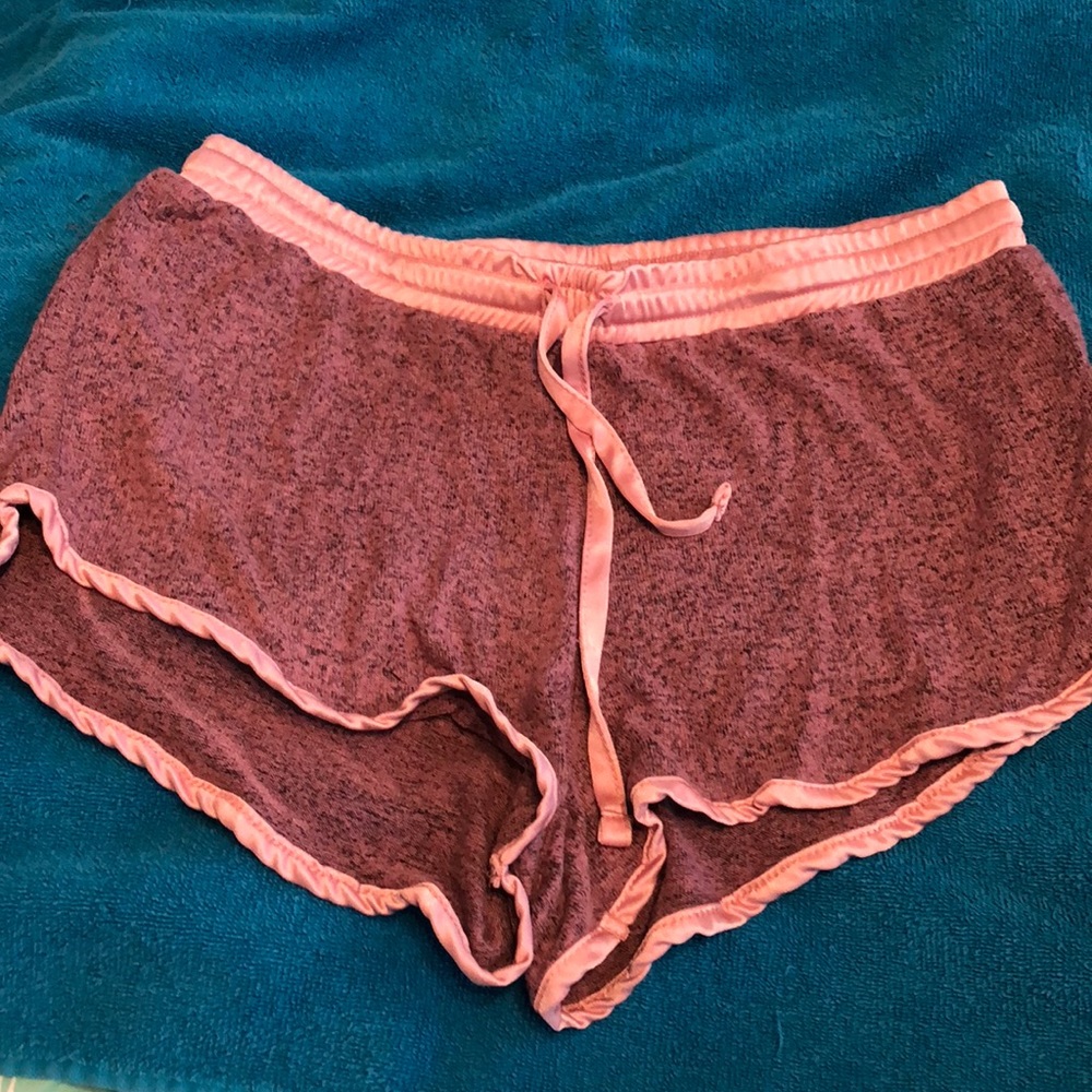 7 pairs women’s shorts